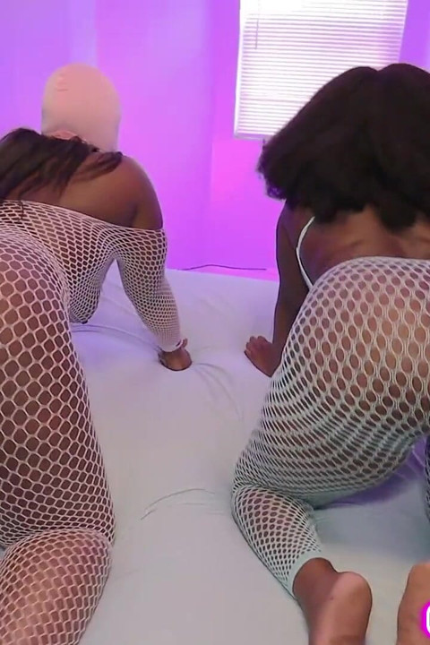 2 Big Butt Creampie Sluts