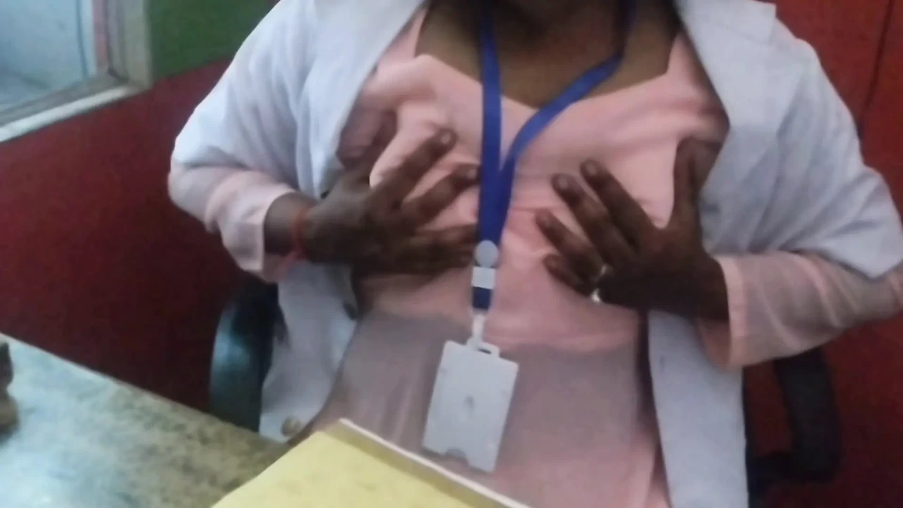 The doctor quenched the thirst of the patient.