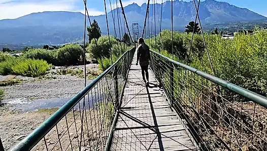 Ich treffe einen alten freund und lade ihn ein, zu ficken