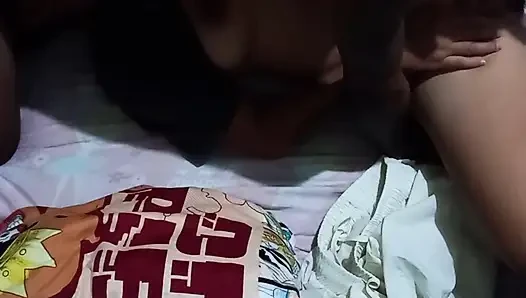 nagtatry na ule sya mag threesome gamit ang dildo