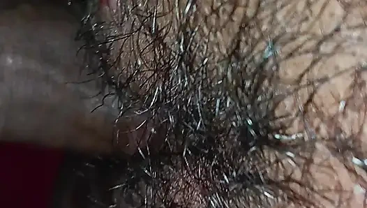 Peli cudai ladki ki choti cut me