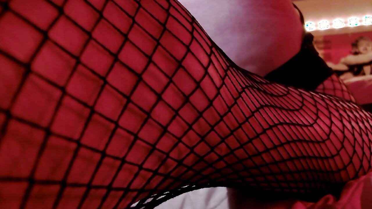 Jillian orta yaşlı seksi kadın iki yarağı birden alıyor