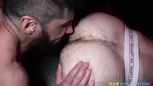 ROB MONTANA'NıN KRUVAZIYER KULÜBÜ YıLDıZı