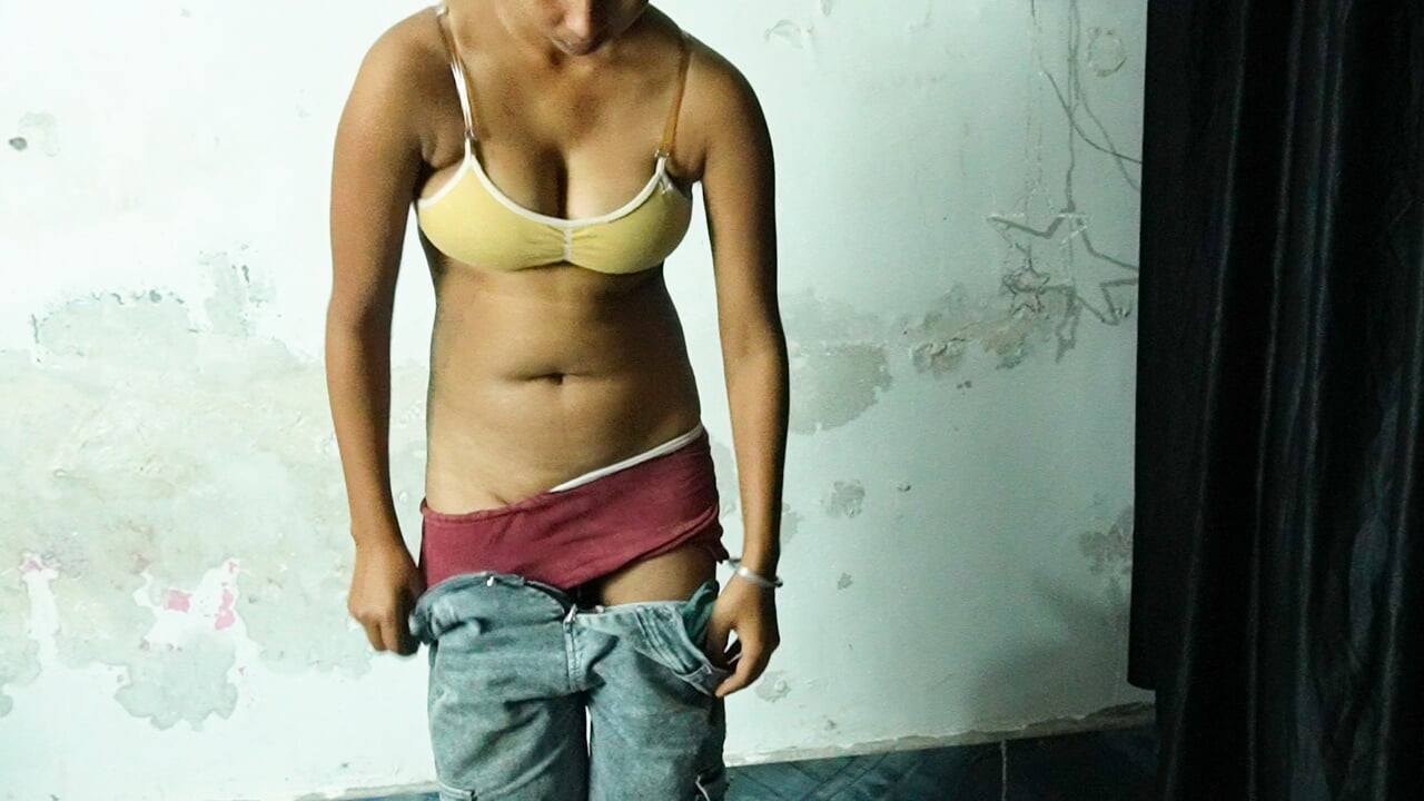 Tight Pussy Desi Bhabhi in Saree Fucked Hard by Devar in Hindi Audio