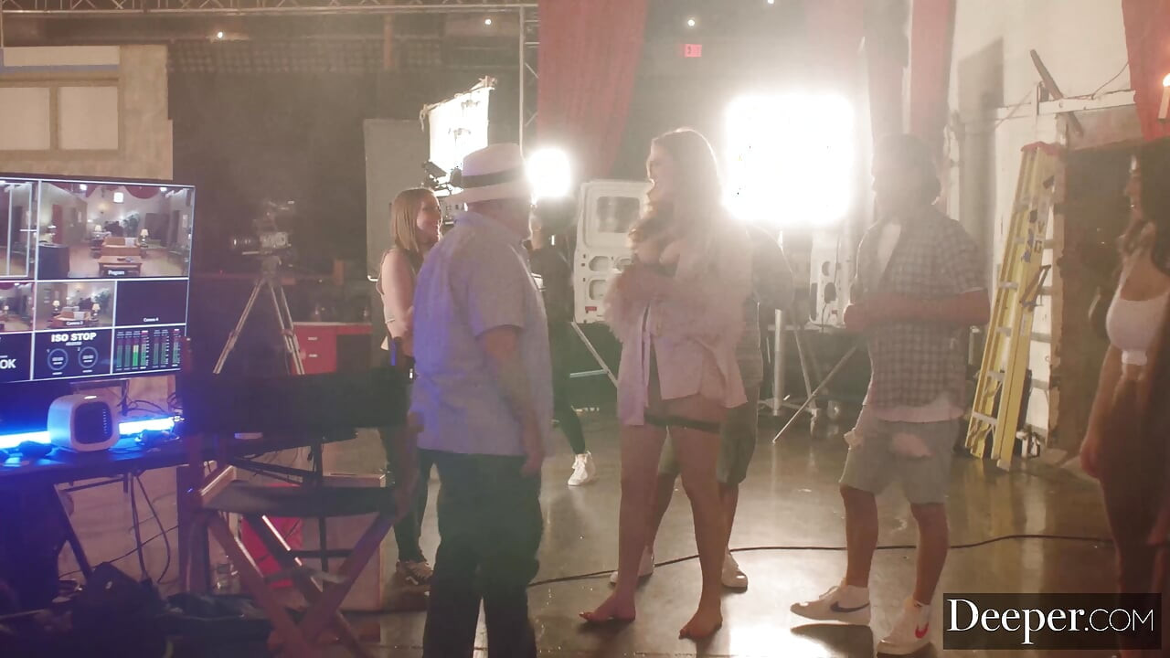 VIXENPLUS, a coleção completa de Maitland Ward - nos bastidores