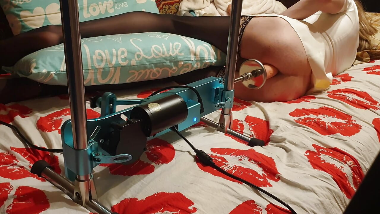 Femboy having sex with a fuck machine