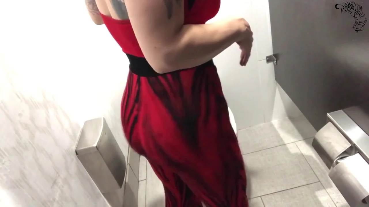 Fetcon Public Pee Compilation