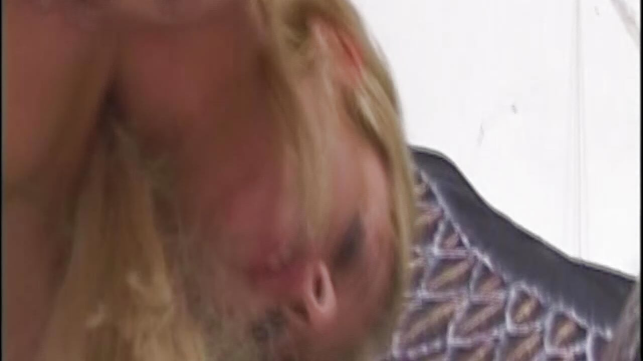 Blonde Slut Fingers Dripping Pussy Outdoors Till Squirting