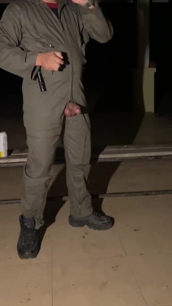 来自“下班后决定穿着我的机械连衣裤撸管并拍摄流着白浆的精液 - 湿透的”的强大时刻