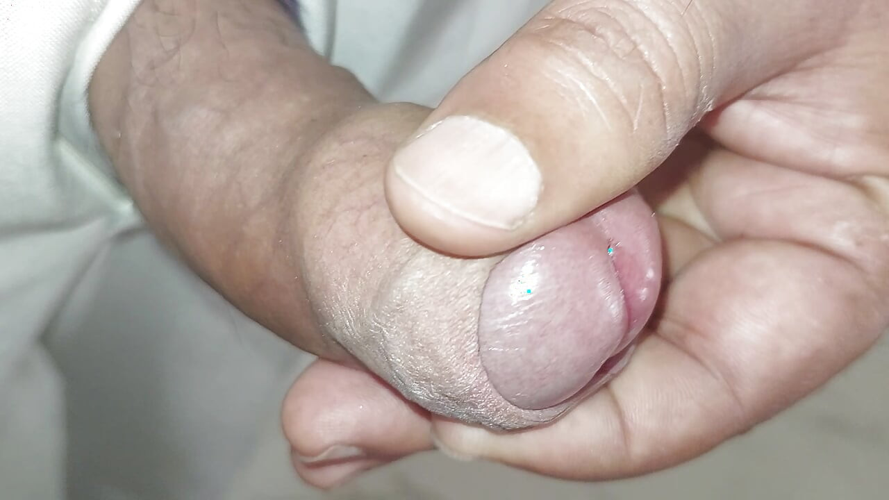 My dad gives me handjob