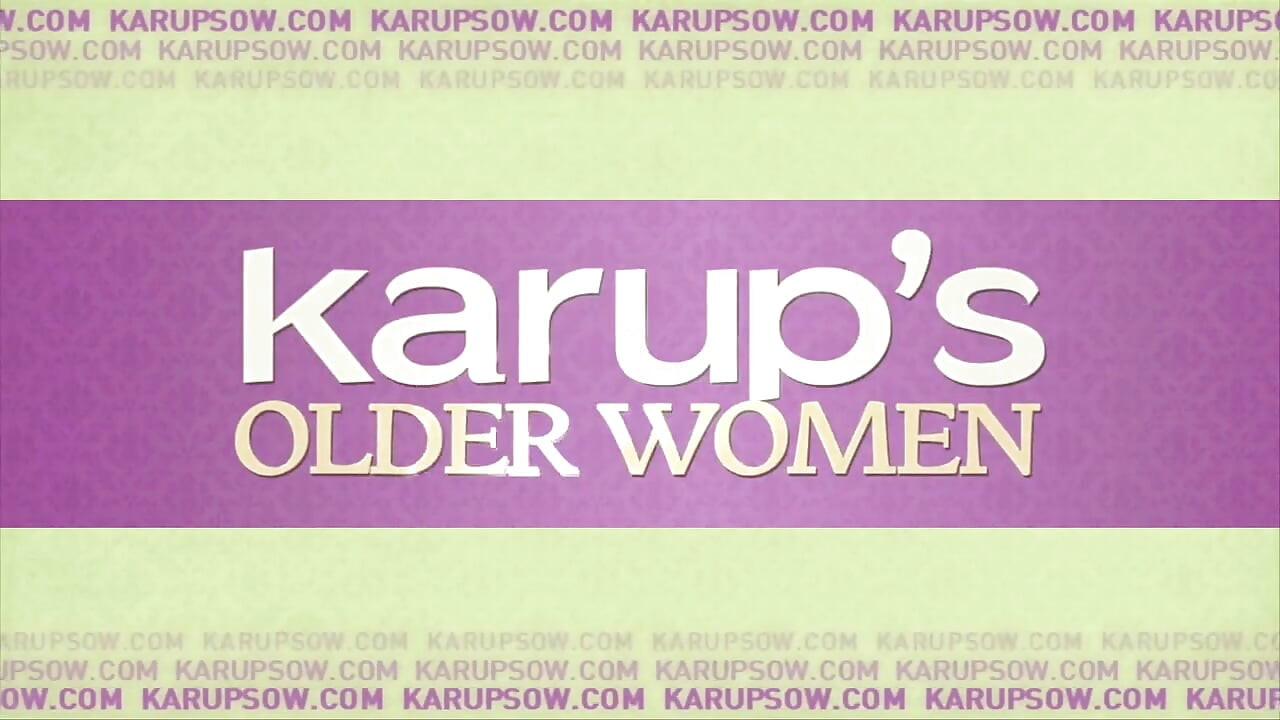 Milf Zoey Portland sucks cock and swallows cum