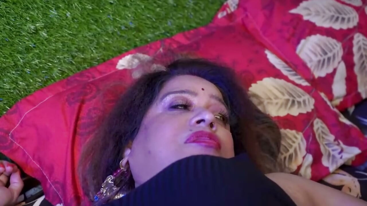INNOCENT BOY ONE NIGHT STAND SEXI INDIAN HOT SEX ,,