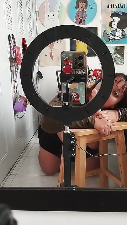 Sexy în fața oglinzii