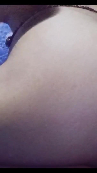 Jaw-dropping moment from "Indian girl squirting many times"
