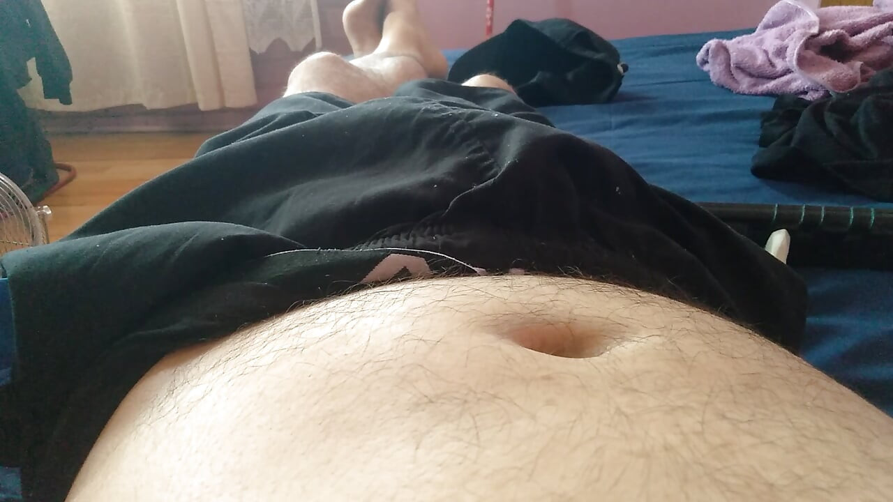 Latino with a huge penis wanting to fuck at home