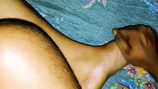 Pijat memek aduhai gadis hot india