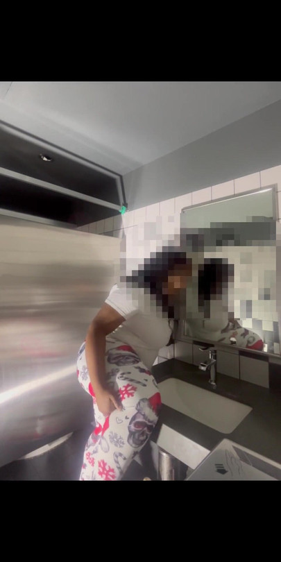 What Would You Do If You Found Me Under Your Christmas Tree! | Clip 2