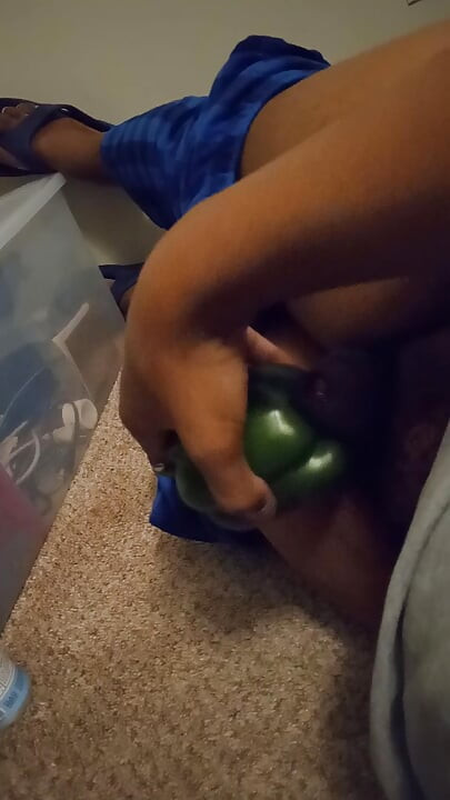 me masturbating with green bell peppers