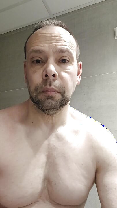 Branlette quotidienne sous la douche devant ma Webcam