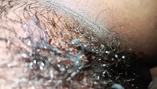 Bhabi ke Ghar uski chut par mal gira