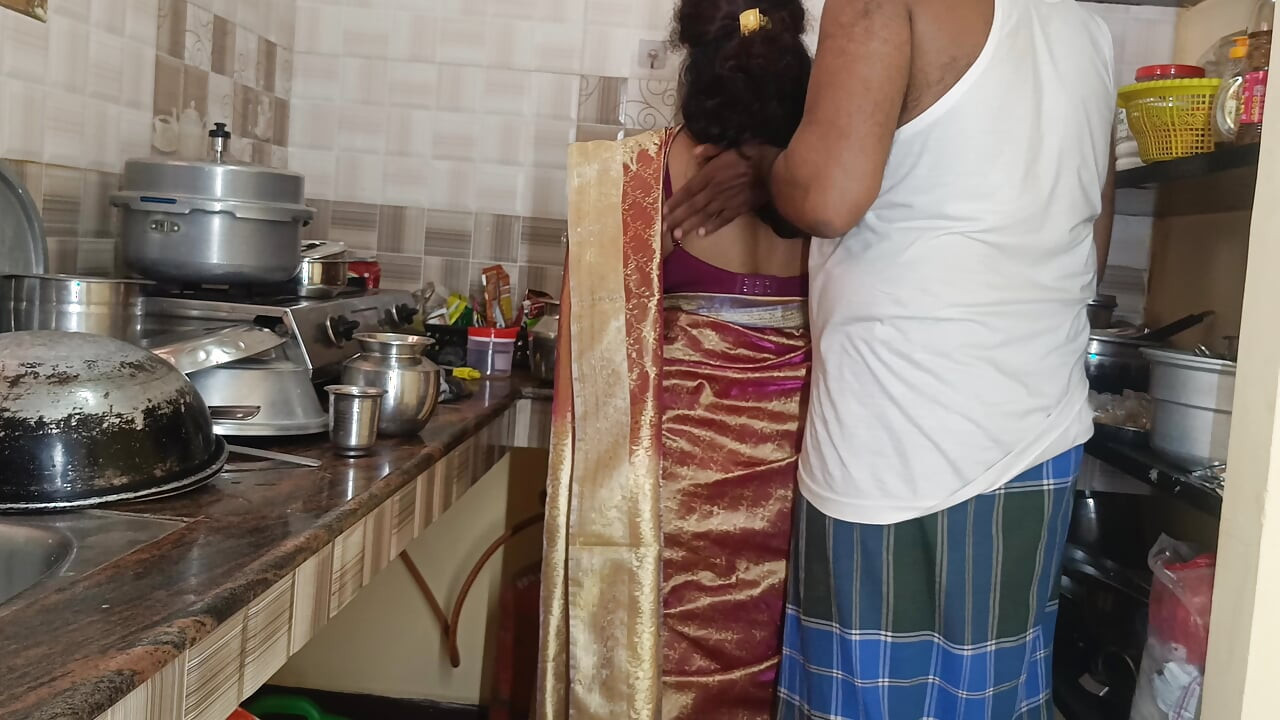 Ama de casa compartió cama con marido