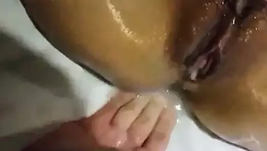wow!  I want to lick everything that comes out of her pussy