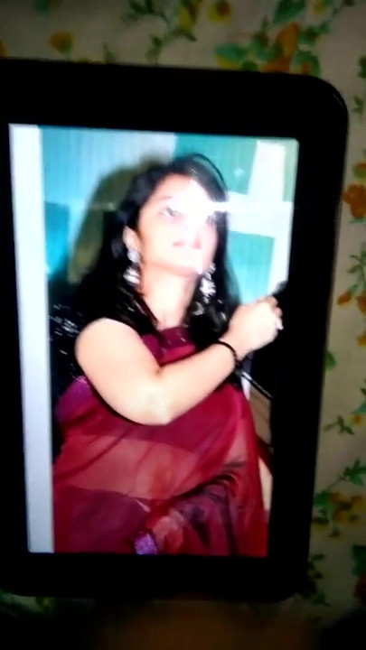 Trenutak koji morate vidjeti iz "Shalini sočne sperme tribute"