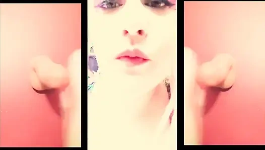 Дрочи, пока я даю тебе словесную дрочу, плюю на тебя и шлепаю свой член