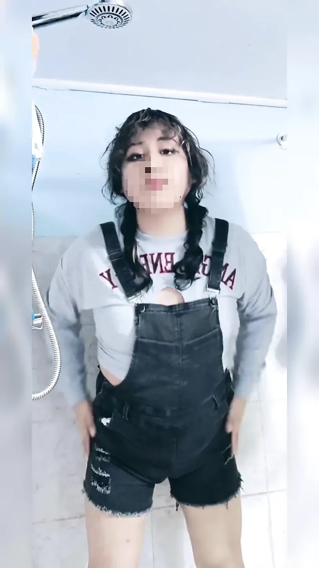 Girl with surprise dancing while waiting for her friends off this planet