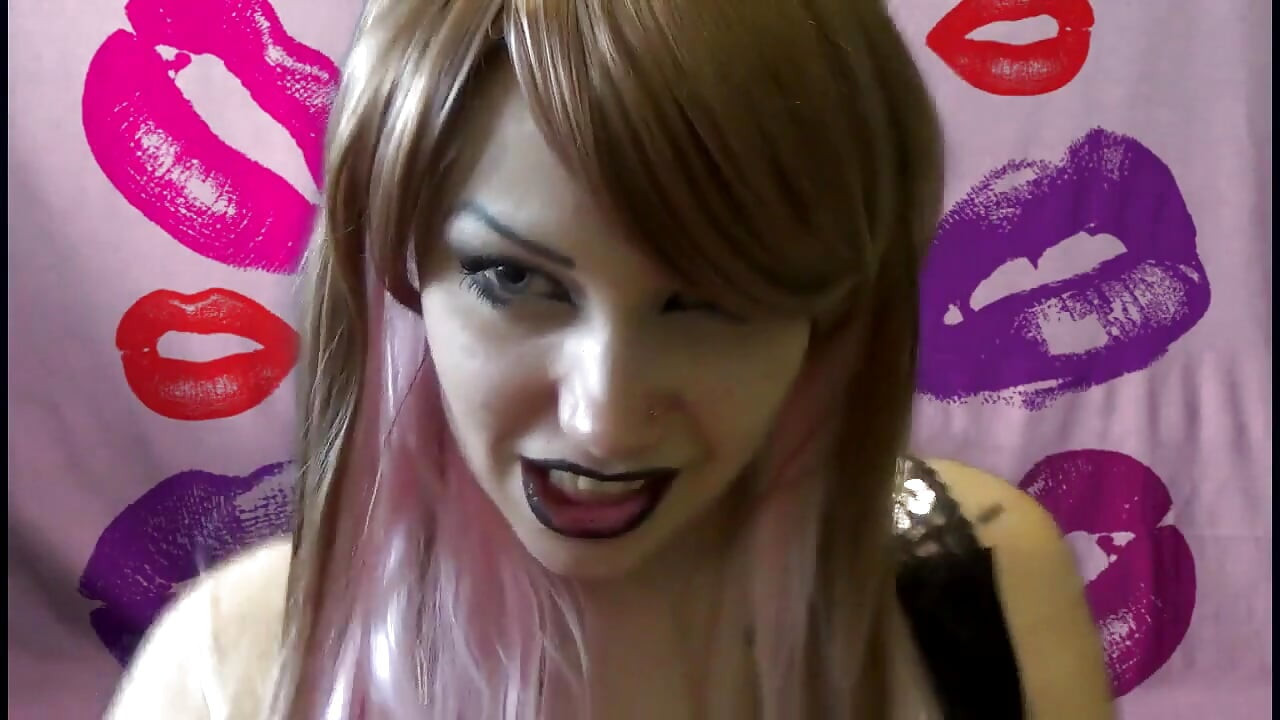 Cum while you are french kissing with me