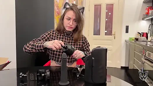 Mari Galore erkek arkadaşıyla sikiş makinesini açıyor