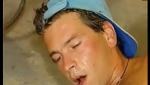 Alman Kapılarının Arkasında Özenle Siktir Edilir - Tam Film