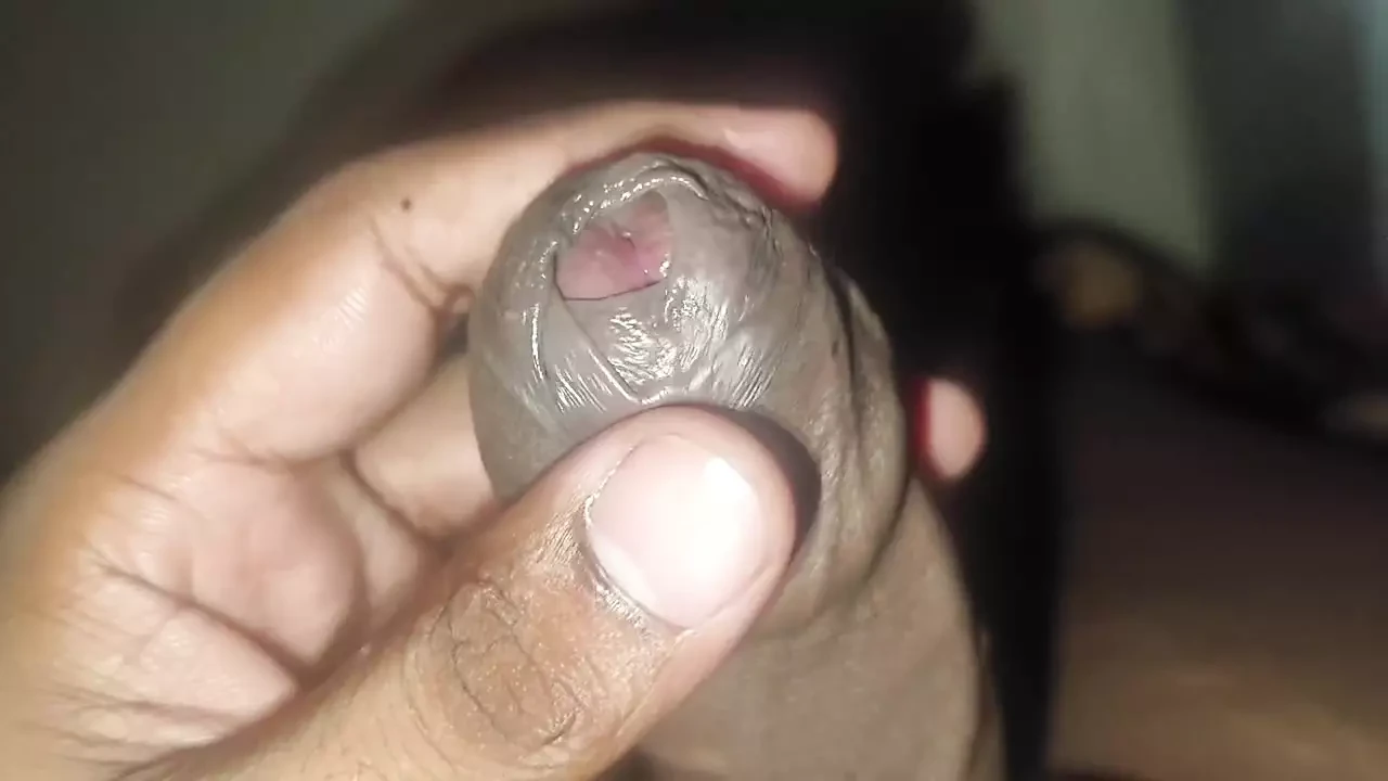 Room mein koi nahin hai akela-akela sex kar raha hai koi hai to a jao