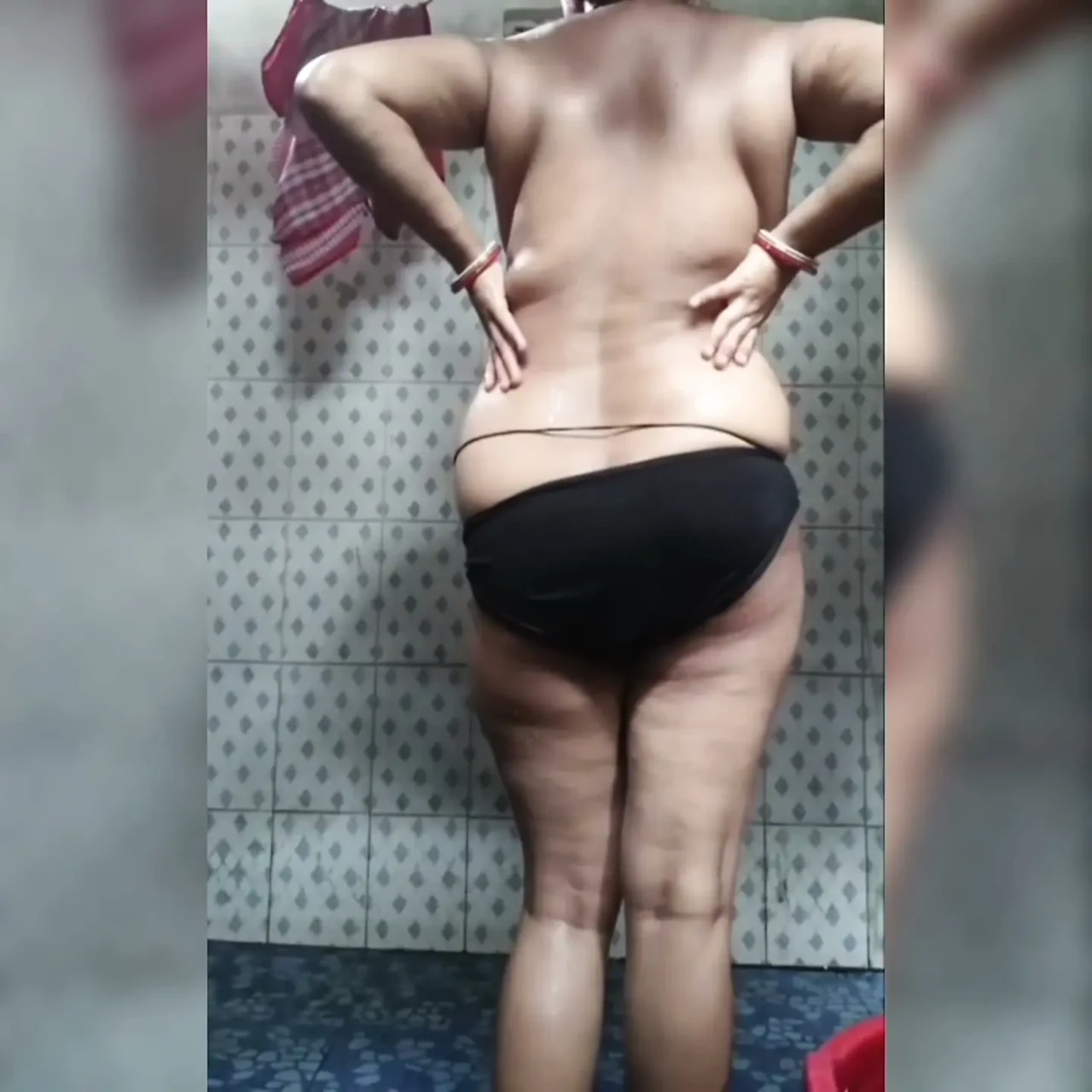 Bathroom sexy deshi bhabhi ki nahana