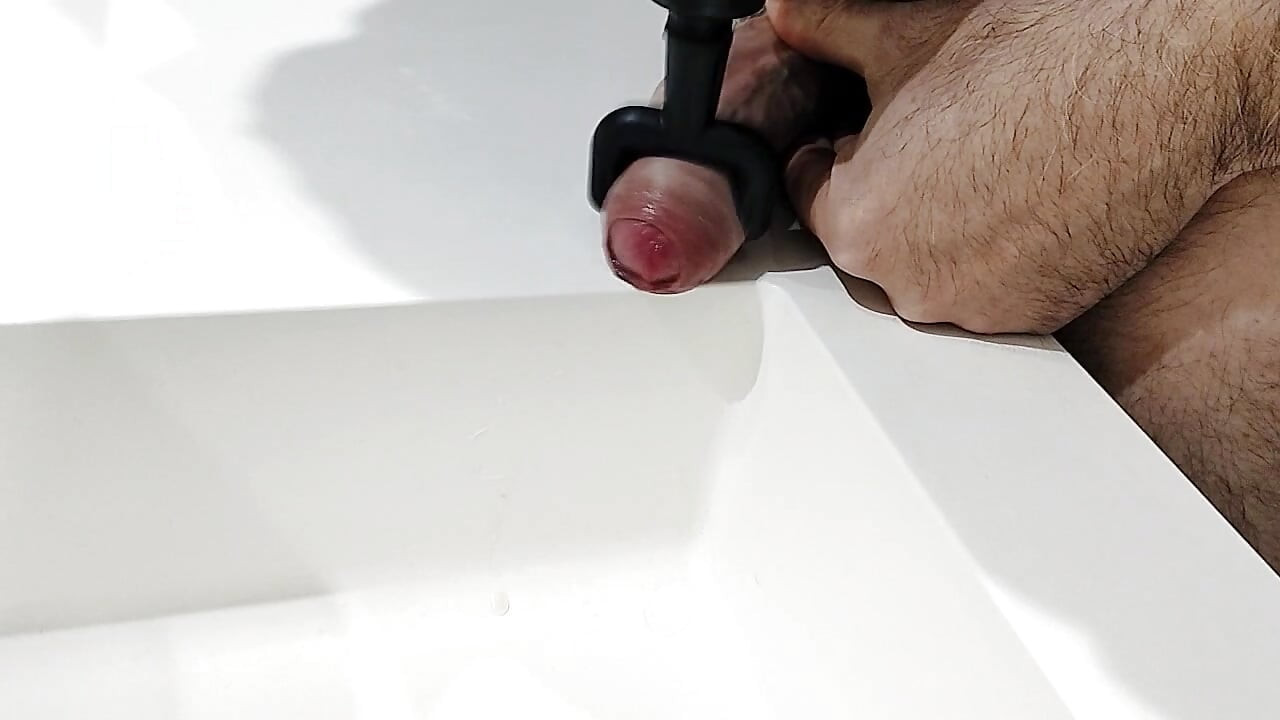 Masturbate whit Massage Gun