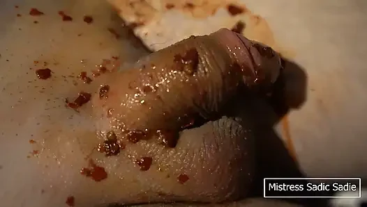 Bermain dengan makanan
