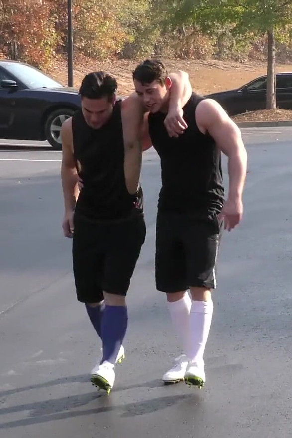 Men - Tobias Shows off His Game & Ability to Take Cock Despite a Recent Rugby Injury