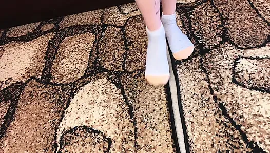 Fetish kaki sneakers kaus kaki dan kaki telanjang / sfw