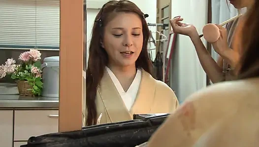 Зияющая киска, текущая мясистая сперма после интенсивного долбежа