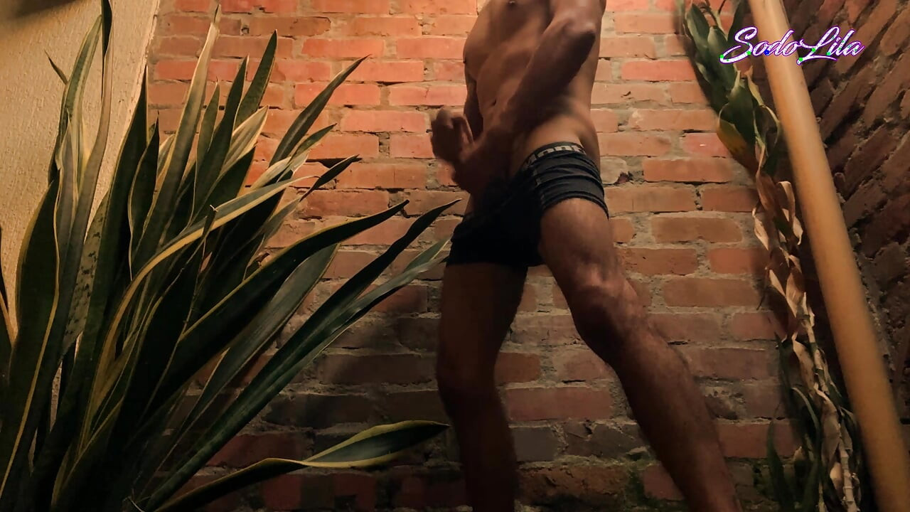 Daily solo fun, until I find a girl to make videos with again. D-5