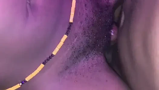Sexy heißes afrikanisches geiles teen lutscht, saftige muschi auf hartem schwanz schleifen und pOV ficken