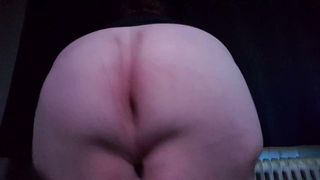 Shaking my huge fat butt