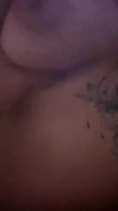 Debut colombiano con enormes pechos, así es como se ducha labagirl y luego bebe toda mi leche | Clip 2