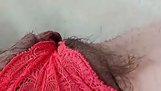 Wanita sange ini pengen kamu ngendus dan jilat memeknya yang ginnagg sampai menganga lebar