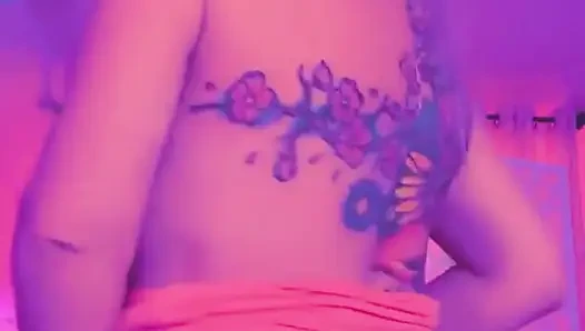 хочу прикоснуться к моему мягкому месту