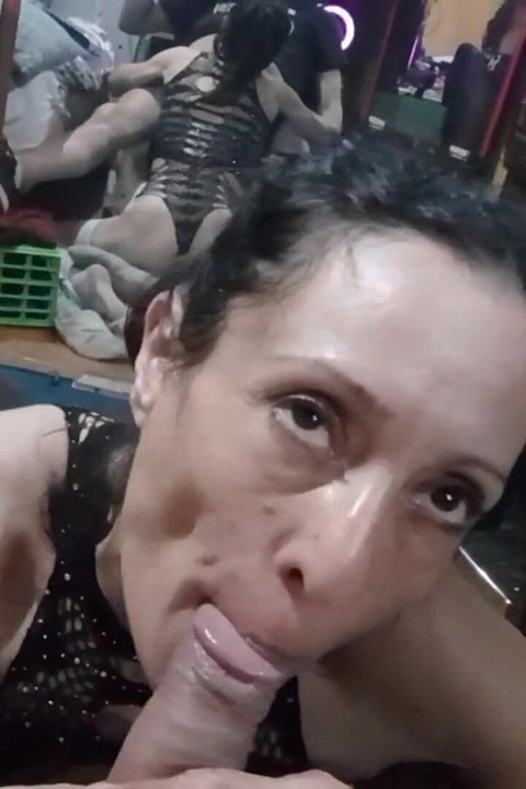 Marianahothot लंड चूस रही है