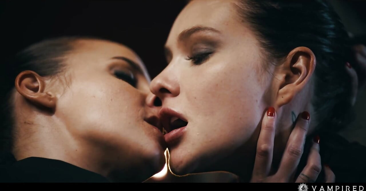 ヴァンパイア・レズドム マインドコントロール セックスコンピレーション