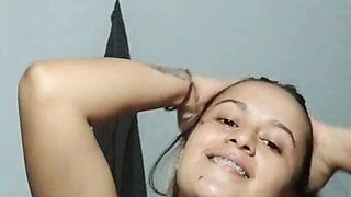 Spettacolo di webcam latina con un gran culo