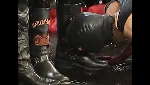 Einer der versautesten Filme, die sie je sehen werden! Extrem!