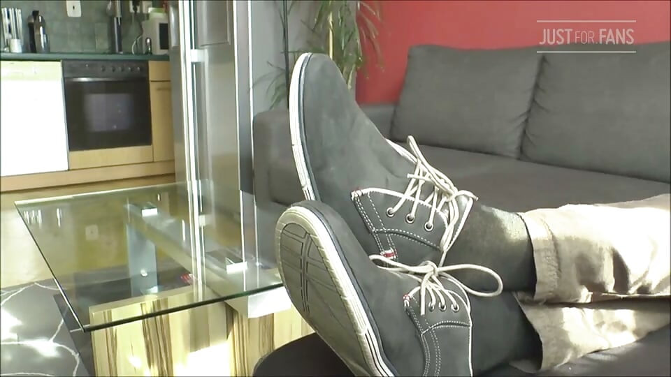 Campus Relief: Barefoot Student Jenda Shows Off His Soles After Class